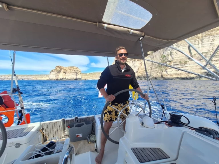 Jachthuur in Ta' Xbiex - Jeanneau Sun Odyssey 439 via SamBoat