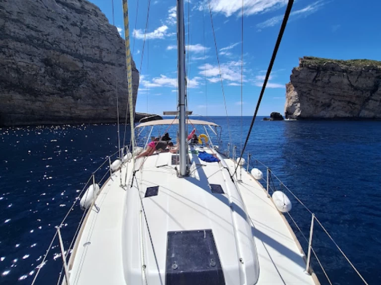 Huur Zeilboot met of zonder schipper Jeanneau in Ta' Xbiex
