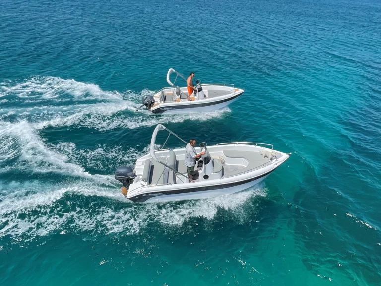 Verhuur Motorboot Poseidon met vaarbewijs