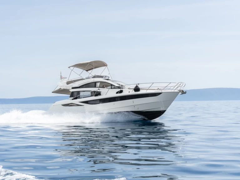 Motorboot te huur in Makarska voor de beste prijs