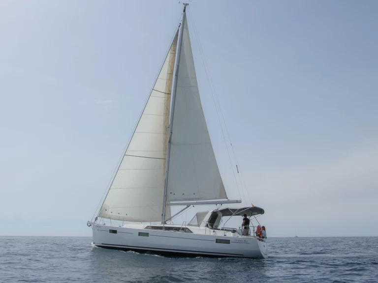 Bootverhuur Bénéteau Oceanis 41.1 in Castell-Platja d'Aro via SamBoat