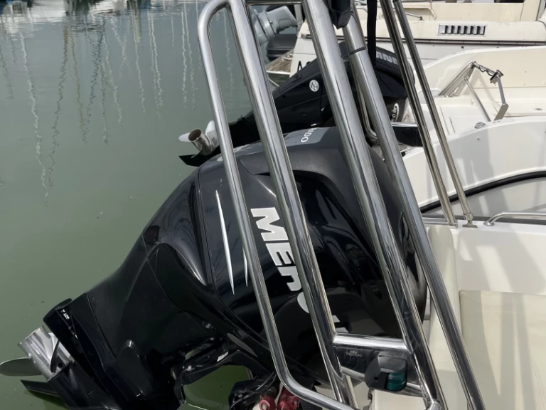 Verhuur RIB in Royan - Joker Boat Clubman 22