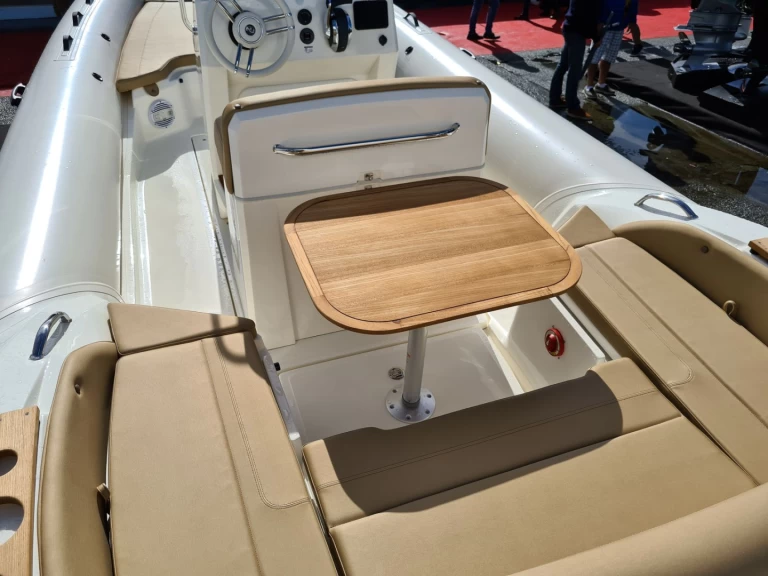 RIB te huur in Cannes voor de beste prijs