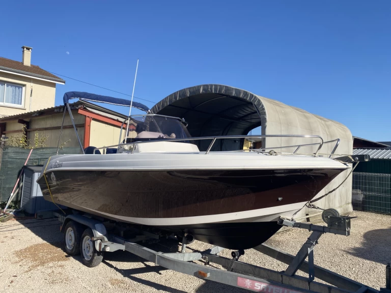 Verhuur Motorboot Pacific Craft met vaarbewijs