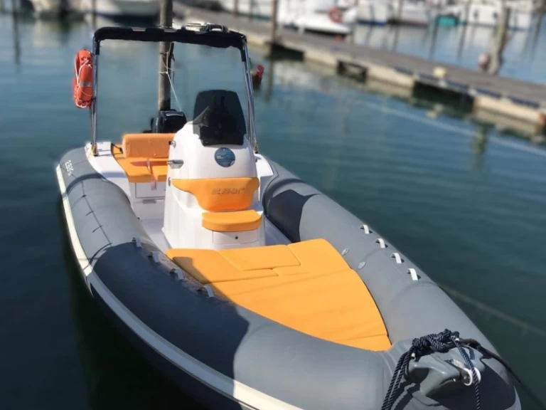 Huur RIB met of zonder schipper 2 BAR in Palermo