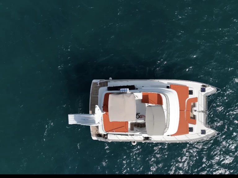 Bootverhuur Rovinj goedkoop Lagoon Power 44