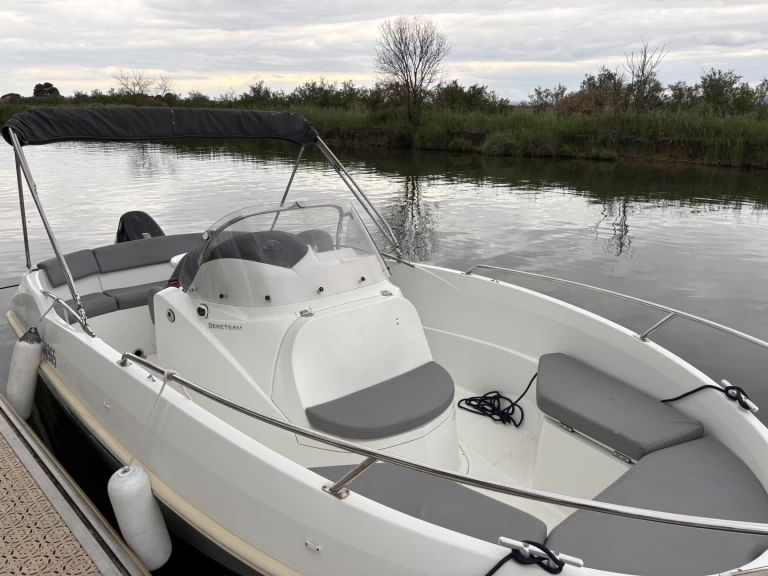 Huur een Bénéteau Flyer 550 Open in Palavas-les-Flots