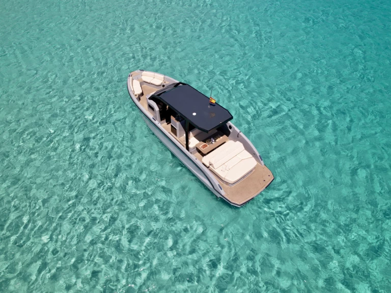 Jachthuur in Marina Ibiza - Rand Archipelago 32 via SamBoat