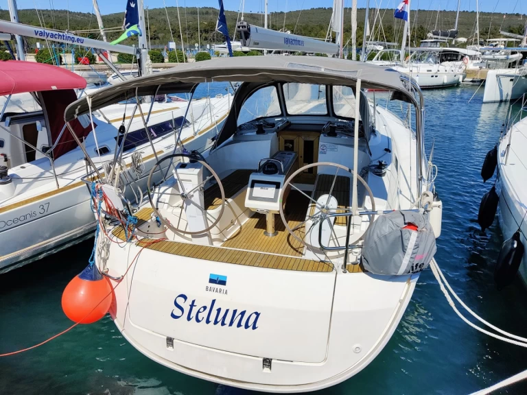 Verhuur Zeilboot in Sukošan - Bavaria Cruiser 37