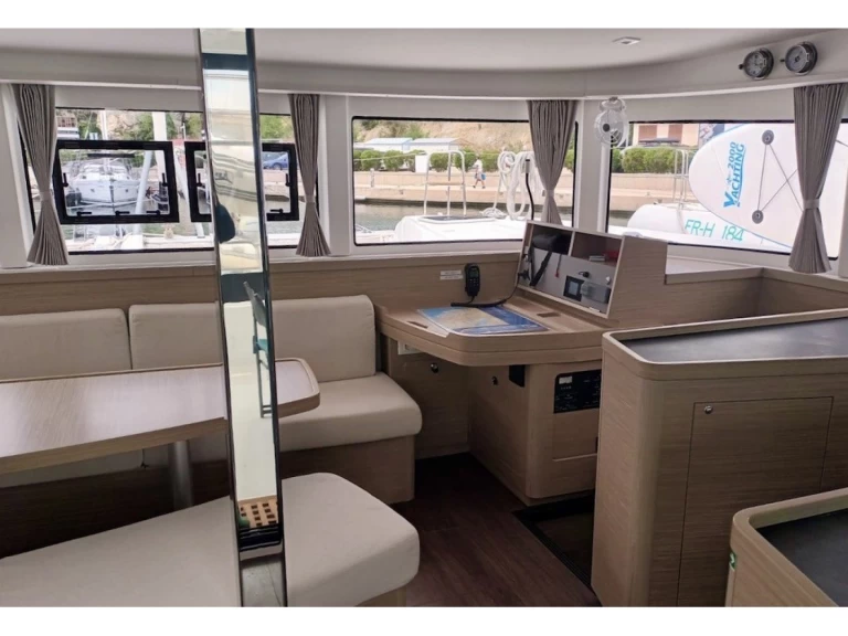 Verhuur Catamaran in Šibenik - Lagoon Lagoon 42