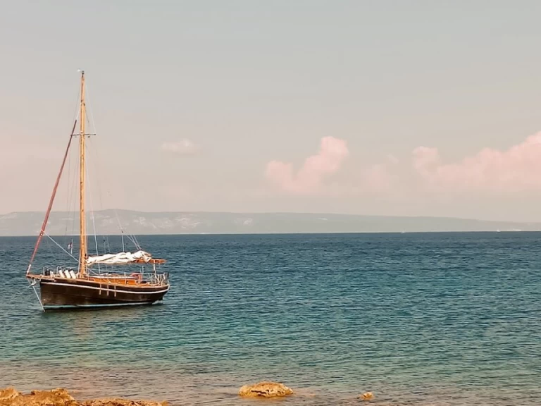 Bootverhuur Unknown Pilot Cutter in Pula via SamBoat