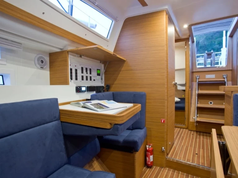 Elan Impression 35 te huur van particulier of professional in Pula