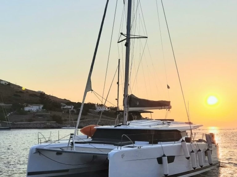 Verhuur Catamaran in Kallithea - Fountaine Pajot Astrea 42