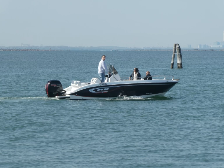 Bootverhuur Lido goedkoop Ice