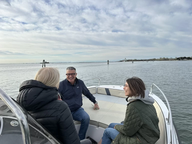 Huur Motorboot met of zonder schipper Brube in Lido