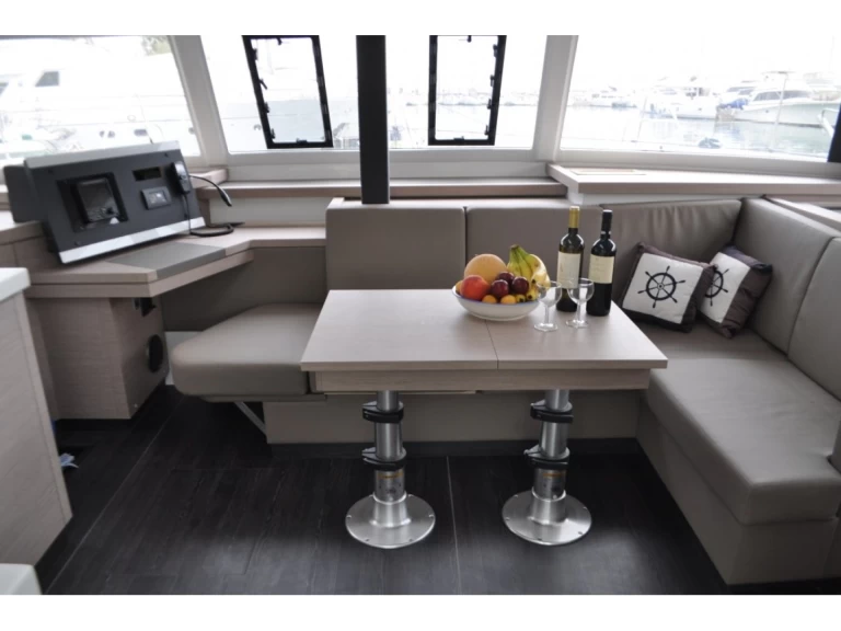 Jachthuur in Kallithea - Fountaine Pajot Astrea 42 via SamBoat