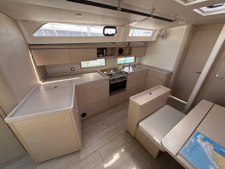 Bénéteau Oceanis 46.1 te huur van particulier of professional in Sukošan