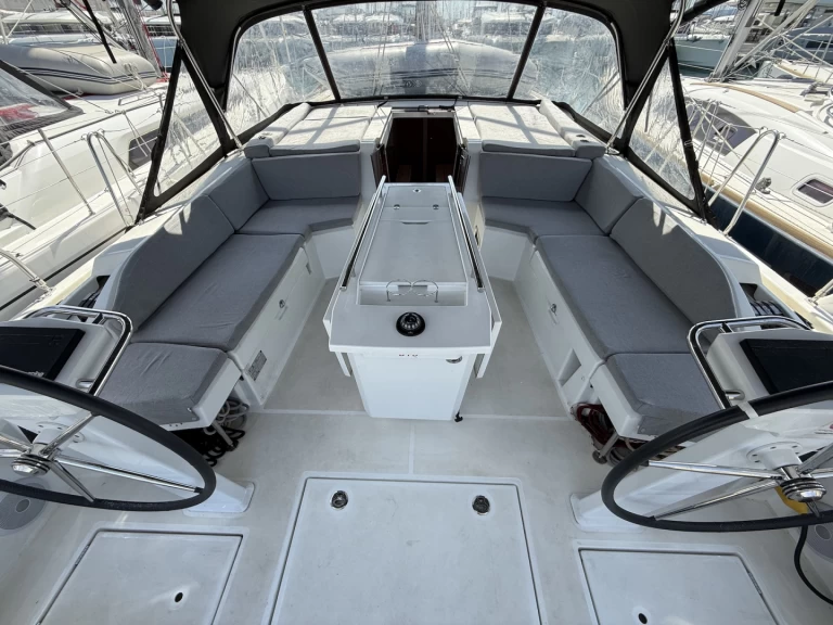 Huur een Bénéteau Oceanis 46.1 in Sukošan