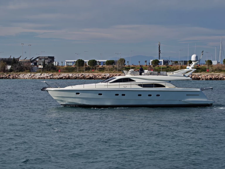 Motorboot te huur in Glyfáda voor de beste prijs
