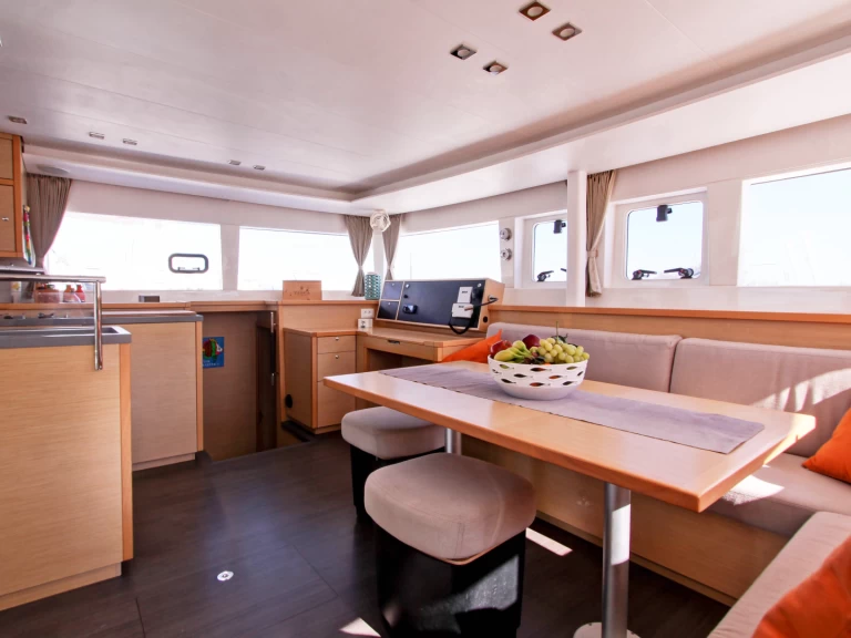 Huur Catamaran met of zonder schipper Lagoon in Nettuno