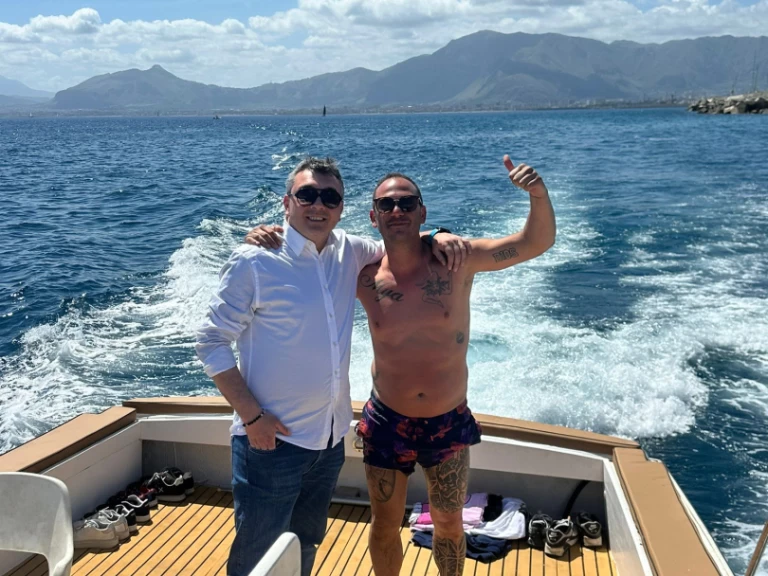 Motorboot te huur in Palermo voor de beste prijs