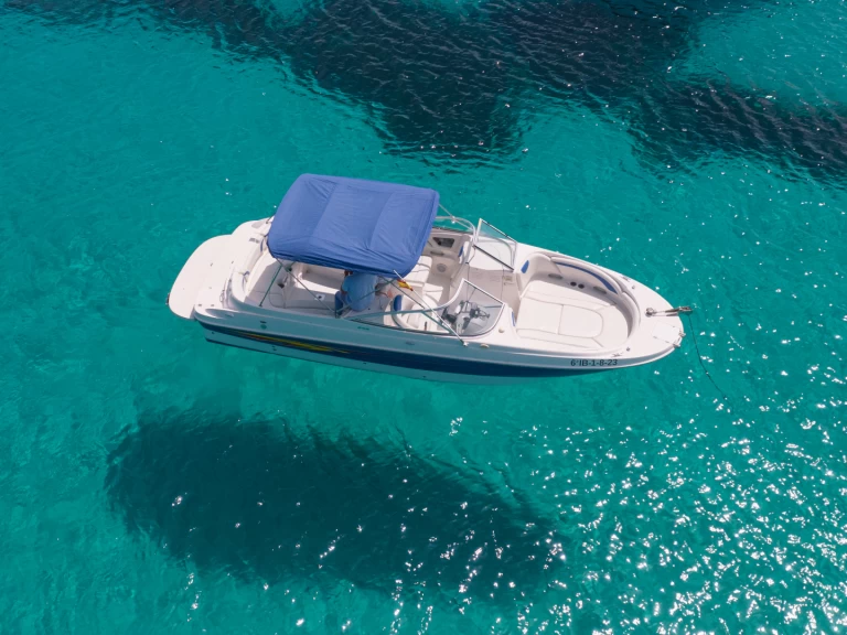 Motorboot te huur in Sant Antoni de Portmany voor de beste prijs