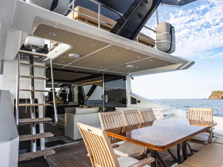 Azimut Azimut 80 te huur van particulier of professional in Playa Flamingo