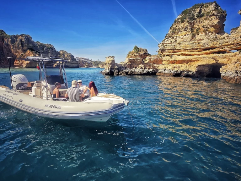 Bootverhuur Lagos goedkoop Tempest 750 Luxe