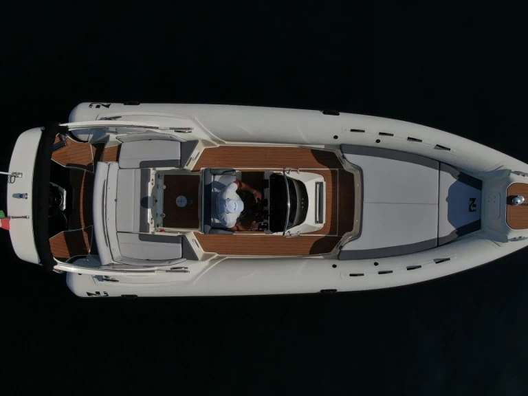 Verhuur RIB Nuova Jolly met vaarbewijs