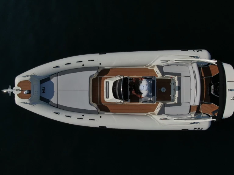 Nuova Jolly Prince 24 te huur van particulier of professional in Mandelieu-la-Napoule