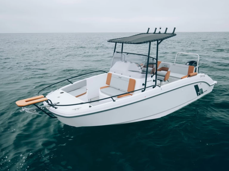 Huur Motorboot met of zonder schipper Bénéteau in Mandelieu-la-Napoule