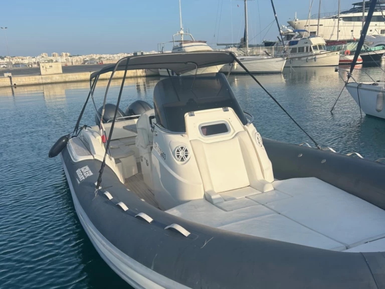 Joker Boat Clubman 28 te huur van particulier of professional in Marseille