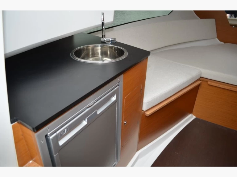 Huur Motorboot met of zonder schipper Jeanneau in Tribunj