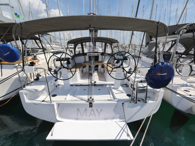 Huur een Bénéteau First 36 in Biograd na Moru