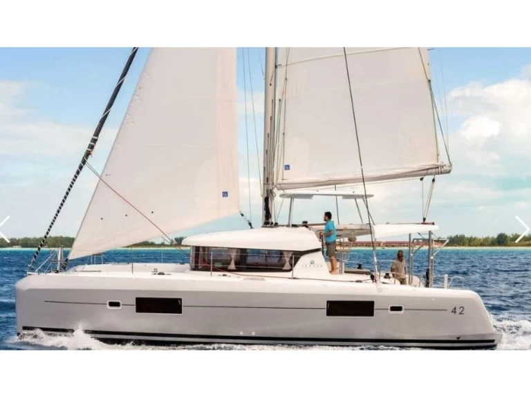 Lagoon Lagoon 42 te huur van particulier of professional in Álimos