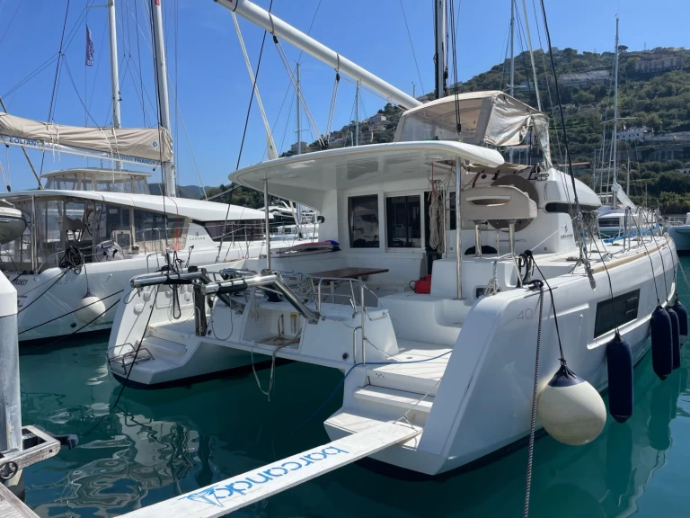 Catamaran te huur in Capo d'Orlando voor de beste prijs