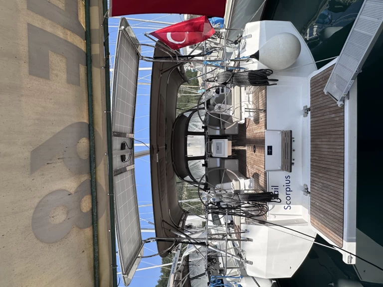 Huur een Bavaria Bavaria C42 in Orhaniye