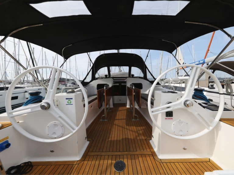 Verhuur Zeilboot in Pirovac - Elan Impression 45.1