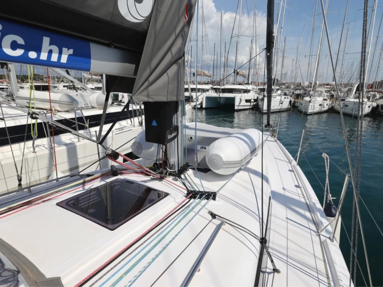 Verhuur Zeilboot Bénéteau met vaarbewijs