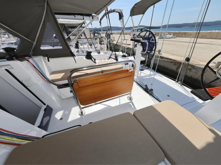 Verhuur Zeilboot Bénéteau met vaarbewijs