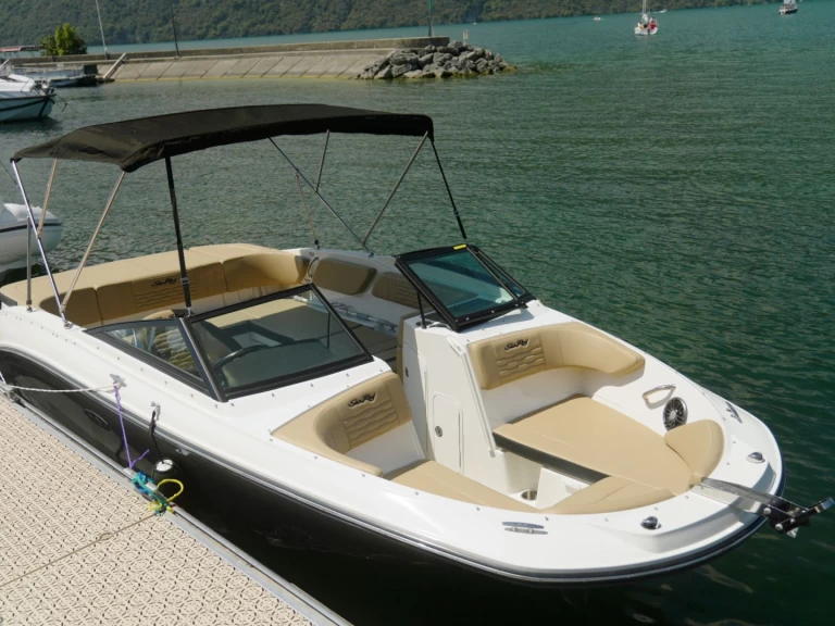 Verhuur Motorboot Sea Ray met vaarbewijs