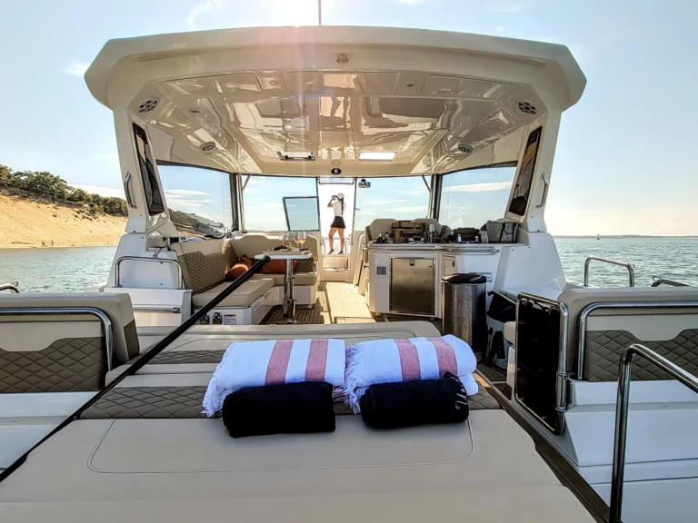 Jachthuur in Montauk Harbor - Aquila Aquila 36 Sport via SamBoat