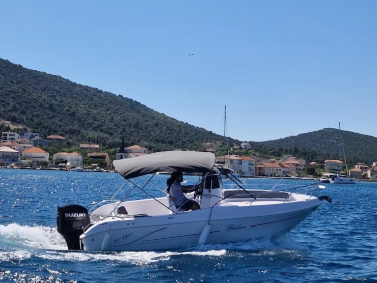 Verhuur Motorboot Bluline met vaarbewijs