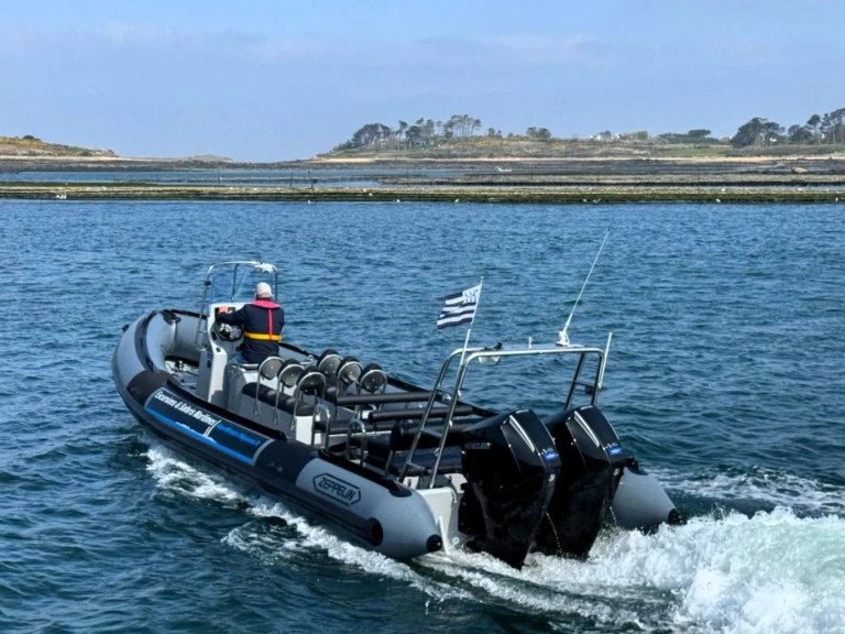 Verhuur RIB Zeppelin met vaarbewijs