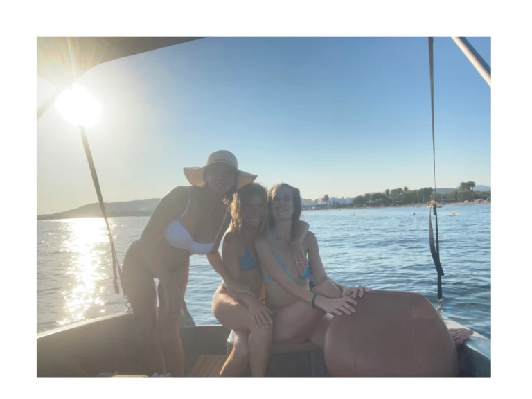 Huur een Magonis Magonis waves in Santa Eulària des Riu