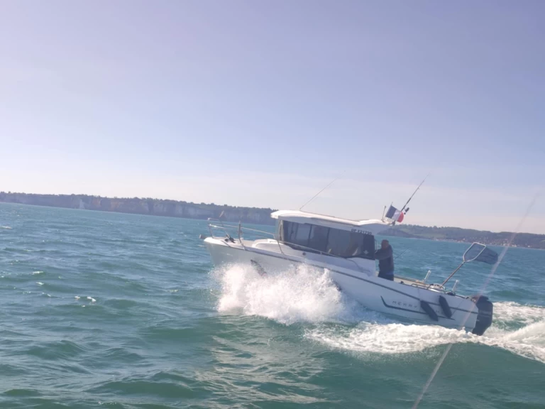 Jeanneau Merry Fisher 695 Marlin te huur van particulier of professional in Dieppe