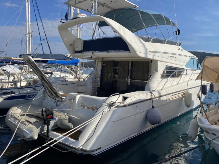 Jachthuur in Póros (City) - Princess Princess 60 Fly via SamBoat