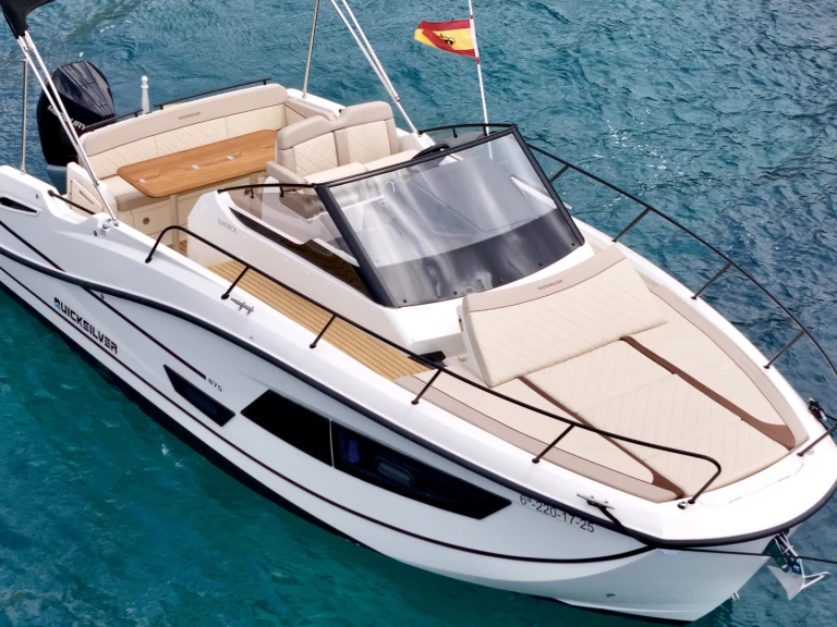 Verhuur Motorboot Quicksilver met vaarbewijs