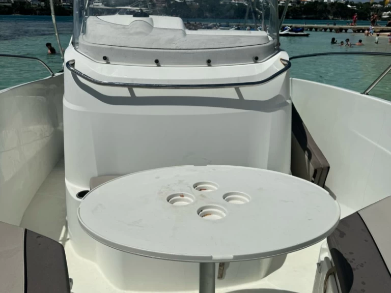 Bootverhuur Jeanneau Cap Camarat 7.5 CC in Pointe-à-Pitre via SamBoat