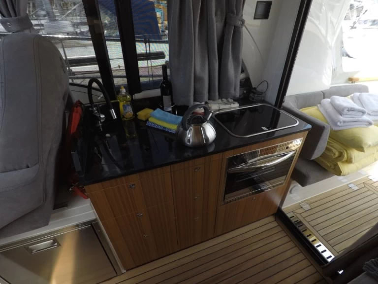 Bootverhuur Šibenik goedkoop Marex 330 SCA